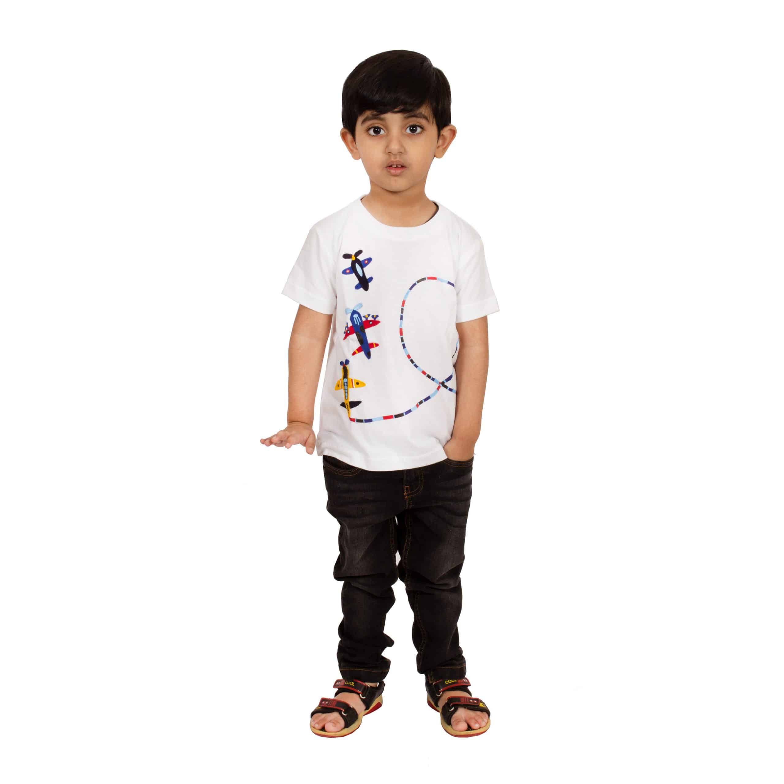 Boys Graphic Print Cotton Blend T Shirt  (White, Pack of 1) - RKFC61